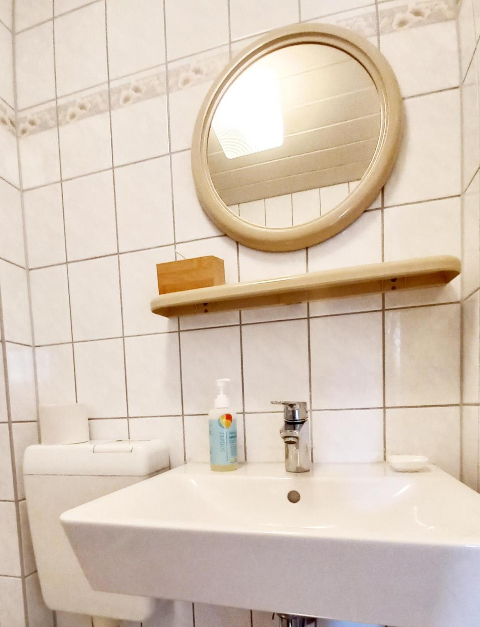 Triskele Haus - Oekologisches Gaestehaus Der Heilstaette Strelitz Hotel